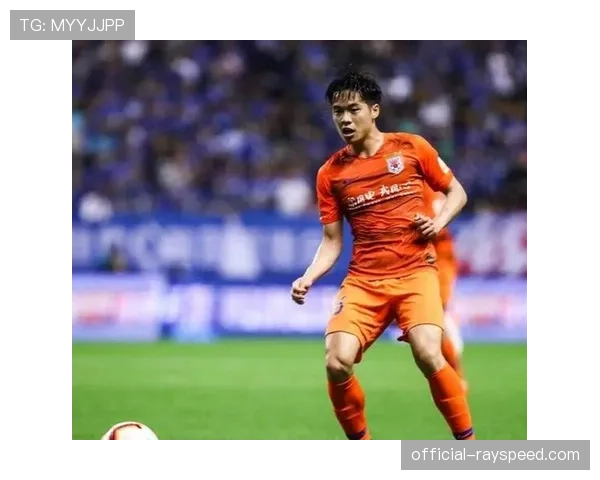 泰山队尝试高位逼抢战术，韩鹏用人偏向进攻型球员配置